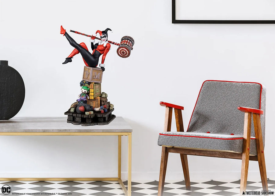 Harley Quinn - LIMITED EDITION: 400 (Collector Quarter Scale) – Tweeterhead – ActionFigure Brasil — close