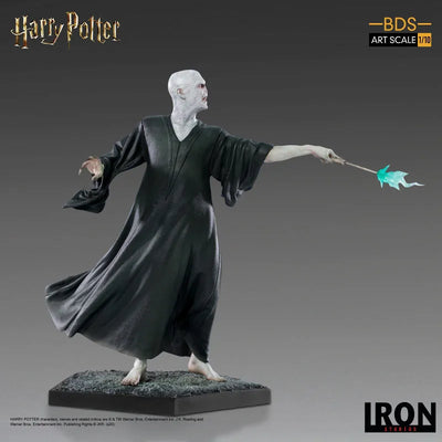 Harry Potter / Voldemort 1/10 Battle Diorama Series Art Scale Statueㅤ – Iron Studios – ActionFigureBrasil — ângulo diferente