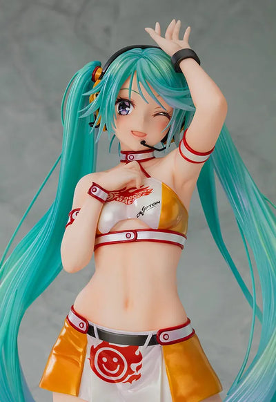 Hatsune Miku GT Project Racing Miku 2010Ver. Art by Kentaro Yabuki 1/7ㅤ – Max Factory – ActionFigureBrasil — detalhe do produto