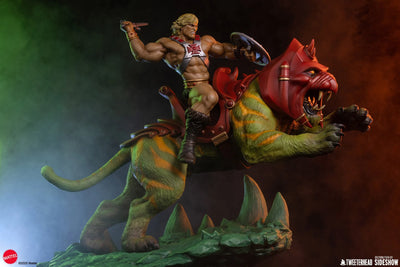 He-Man™ & Battle Cat™ - LIMITED EDITION: 150 – Tweeterhead – ActionFigure Brasil — com base expositora