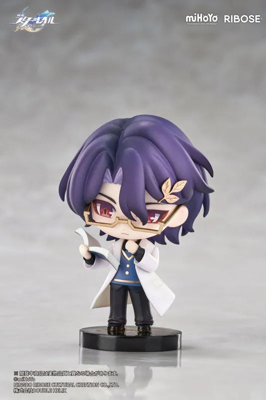 Honkai: Star Rail - Dr. Ratio - Honkai: Star Rail Nameless' Guest Medal Q Version Figure - Honkai: Star Rail Nameless' Guest Medal Series (Ribose)ㅤ – Ribose – ActionFigureBrasil