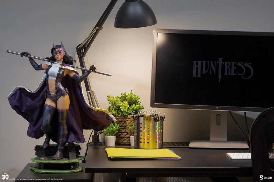 Huntress - LIMITED EDITION: 1750 – Sideshow Collectibles – ActionFigure Brasil