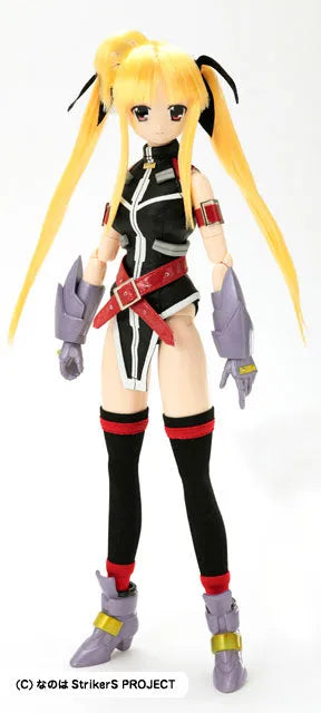 Hybrid Active Figure No.37 - Magical Girl Lyrical Nanoha StrikerS: Fate T. Harlaown / Shin Sonic Formㅤ – Azone International – ActionFigure Brasil