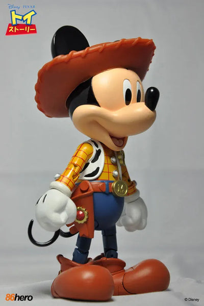 Hybrid Metal Figuration #003 Toy Story Mickey Mouse As Woodyㅤ – 86ヒーロー – ActionFigureBrasil — com base expositora