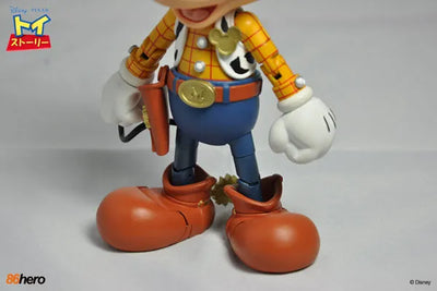 Hybrid Metal Figuration #003 Toy Story Mickey Mouse As Woodyㅤ – 86ヒーロー – ActionFigureBrasil — ambientada
