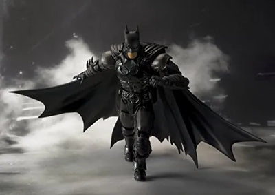 Injustice: Gods Among Us - Batman - S.H.Figuarts (Bandai)ㅤ – Bandai – ActionFigureBrasil — ângulo diferente