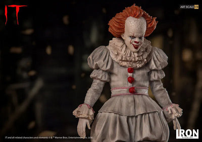 IT / Pennywise 1/10 Art Scale Statue(Provisional Pre-order)ㅤ – IRON STUDIOS – ActionFigureBrasil — com base expositora