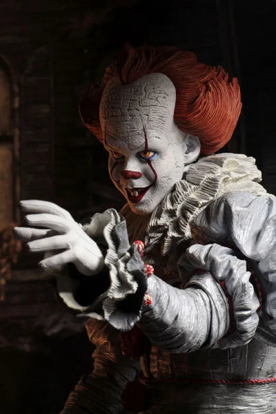 IT / Pennywise 1/4 Action Figureㅤ – Neca – ActionFigureBrasil — com base expositora
