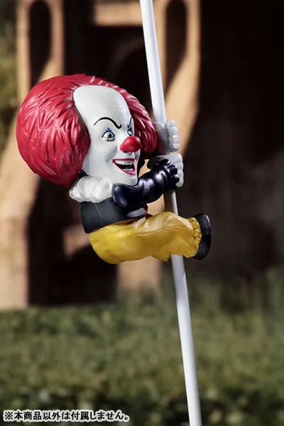 IT - Pennywise Scalers 2 Inch Figure(Provisional Pre-order)ㅤ – Neca – ActionFigure Brasil — ângulo diferente