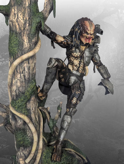 Jungle Hunter - LIMITED EDITION: 500 – Hollywood Collectibles Group – ActionFigure Brasil — com base expositora