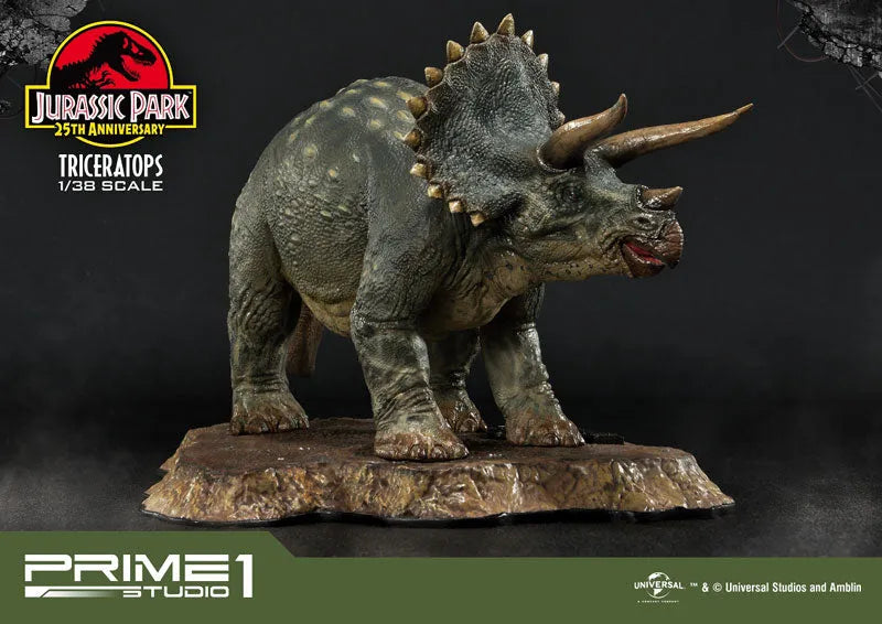 Jurassic Park - Triceratops - Prime Collectible Figures PCFJP-02 - 1/38 (Prime 1 Studio)ㅤ – Prime 1 Studio – ActionFigure Brasil