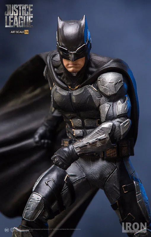 Justice League - Batman 1/10 Art Scale Statueㅤ – IRON STUDIOS – ActionFigure Brasil