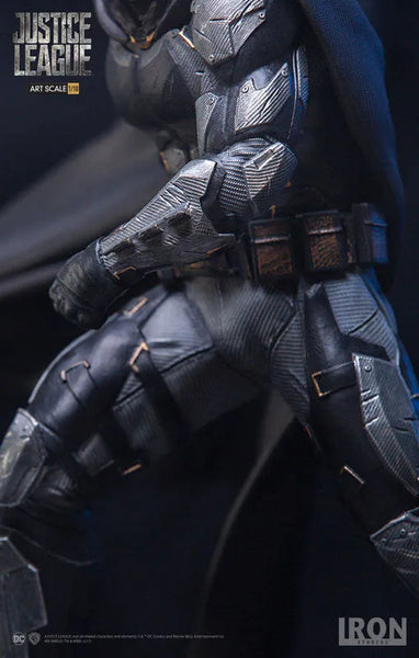 Justice League - Batman 1/10 Art Scale Statueㅤ – Iron Studios – ActionFigureBrasil — detalhe do produto