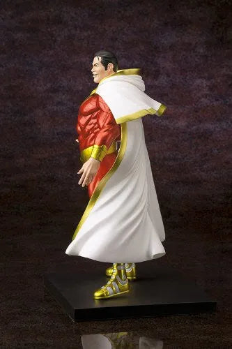 Justice League - Shazam! - Captain Marvel - DC Comics New 52 ARTFX+ - 1/10 (Kotobukiya)ㅤ – Kotobukiya – ActionFigure Brasil