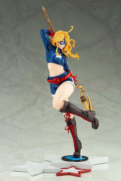 Justice League - Stargirl - Bishoujo Statue - DC Comics Bishoujo - 1/7 (Kotobukiya)ㅤ – Kotobukiya – ActionFigureBrasil — ambientada