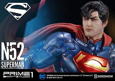 Justice League - Superman - Premium Masterline PMN52-01 - 1/4 - The New52! (Prime 1 Studio, Sideshow Collectibles)ㅤ – Prime 1 Studio – ActionFigureBrasil — ângulo diferente