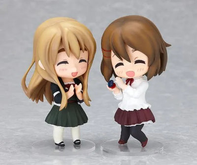 K-ON! - Hirasawa Yui - Kotobuki Tsumugi - Nendoroid #110 - Live Stage Set Ver.ㅤ – Good Smile Company – ActionFigureBrasil — detalhe do produto