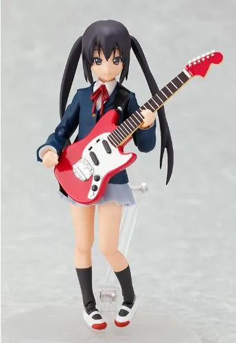 K-ON! - Nakano Azusa - Figma #061 - School Uniform Ver. (Max Factory)ㅤ – Max Factory – ActionFigureBrasil — ângulo diferente