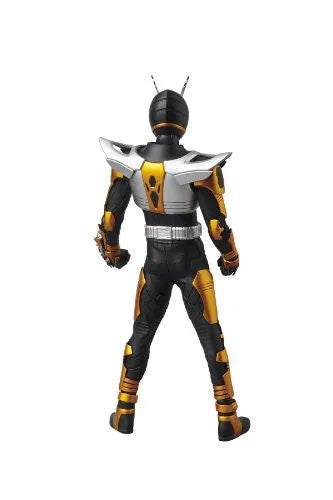 Kamen Rider Kabuto - Kamen Rider TheBee - Real Action Heroes #556 - 1/6 (Medicom Toy)ㅤ – Medicom Toy – ActionFigure Brasil — ambientada