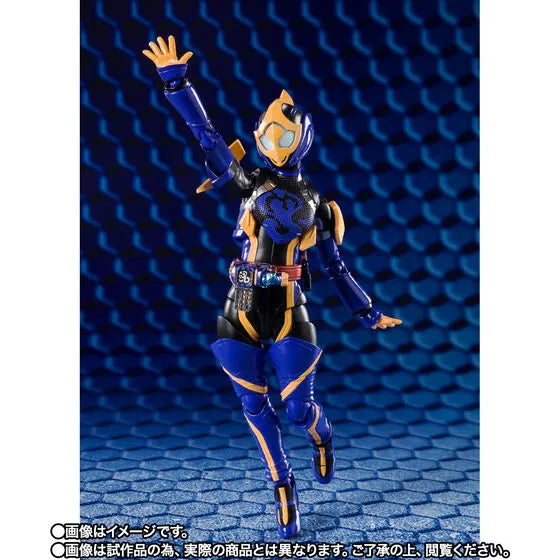 Kamen Rider Revice - Kamen Rider Jeanne - S.H.Figuarts - Cobra Genome & Lovekov Kujaku Genome (Bandai Spirits) [Shop Exclusive]ㅤ – Bandai Spirits – ActionFigure Brasil