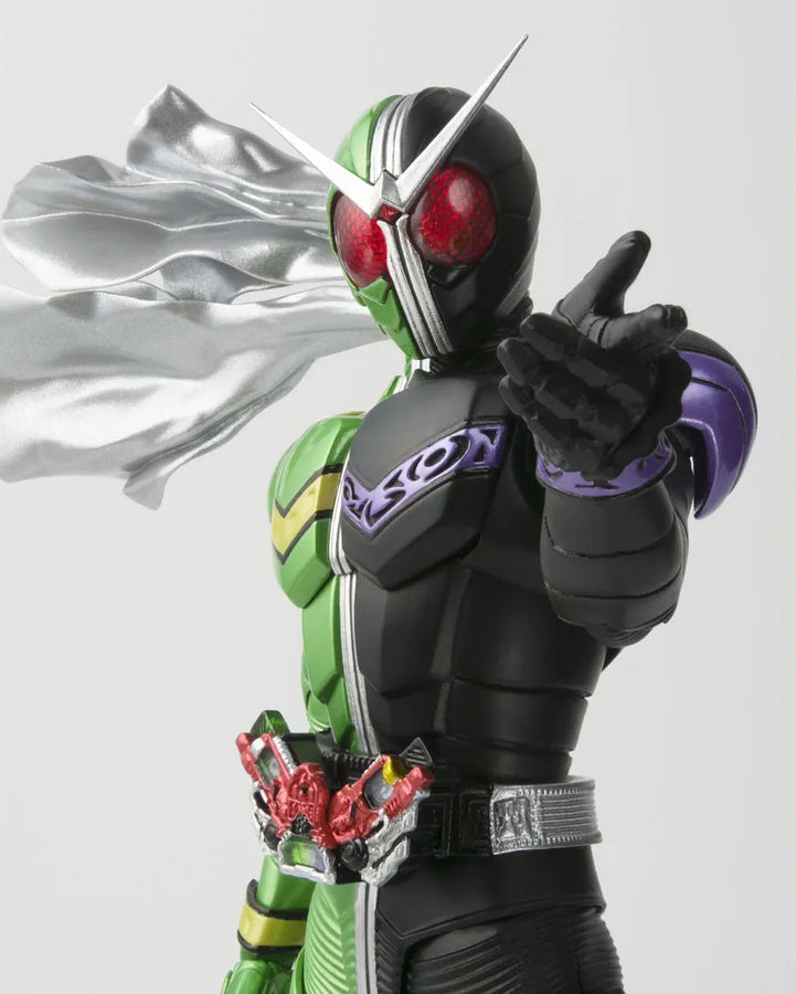 Kamen Rider W - Kamen Rider Double Cyclone Joker - S.H.Figuarts - S.H.Figuarts Shinkocchou Seihou (Bandai)ㅤ – Bandai – ActionFigure Brasil