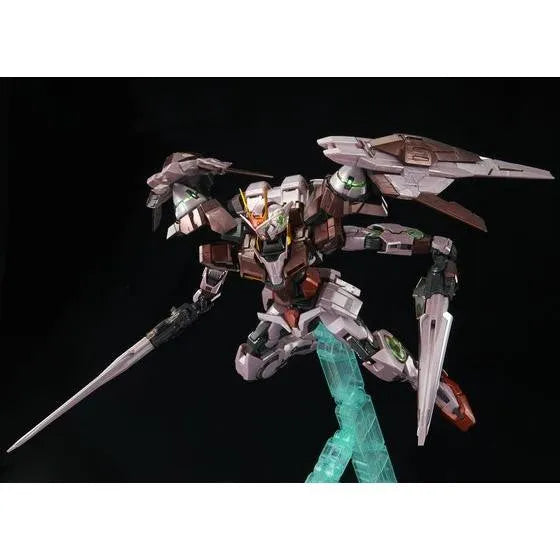Kidou Senshi Gundam 00 - GN-0000 00 Gundam - GN-0000 + GNR-010 00 Raiser - GNR-010 0 Raiser - PG - 1/60 - Trans-Am Modeㅤ – Bandai – ActionFigureBrasil