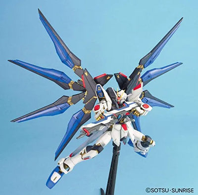 Kidou Senshi Gundam SEED Destiny - ZGMF-X20A Strike Freedom Gundam - MG #093 - 1/100 (Bandai)ㅤ – Bandai – ActionFigureBrasil