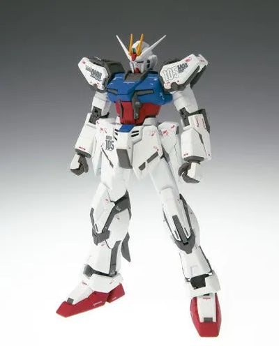 Kidou Senshi Gundam SEED - GAT-X105 Strike Gundam - GAT-X105+AQM/E-X01 Aile Strike Gundam - GFF Next Generation - 1/144 (Bandai)ㅤ – Bandai – ActionFigureBrasil — ângulo diferente