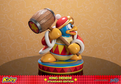 King Dedede - LIMITED EDITION: 500 – First 4 Figures – ActionFigure Brasil — com base expositora