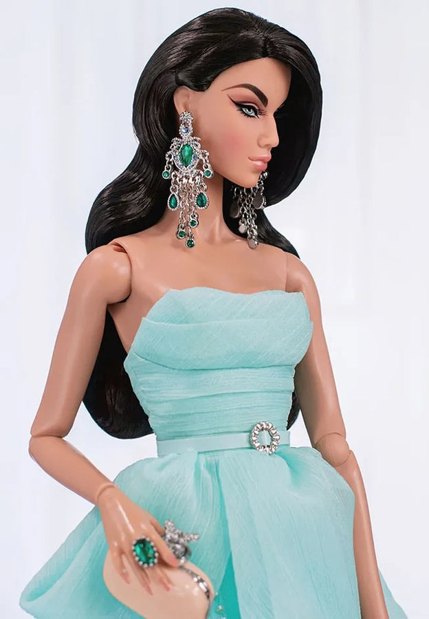 Korinne Dimas™ (Siren Silhouette) - LIMITED EDITION: 1100 – Integrity Toys – ActionFigure Brasil — ângulo diferente