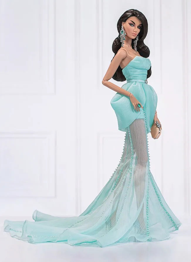 Korinne Dimas™ (Siren Silhouette) - LIMITED EDITION: 1100 – Integrity Toys – ActionFigure Brasil — ângulo diferente