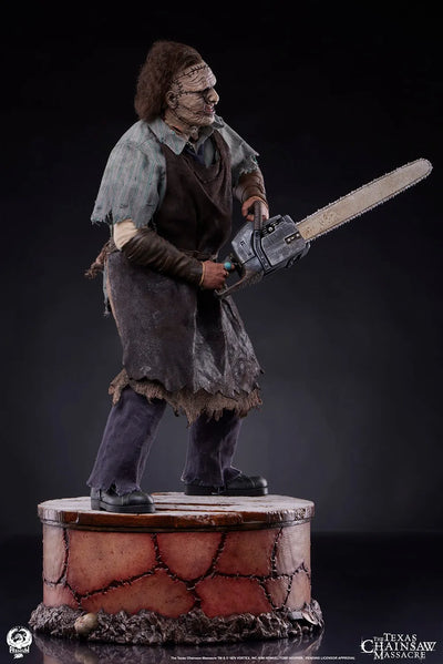 Leatherface - LIMITED EDITION: 400 – PCS – ActionFigure Brasil — detalhe do produto