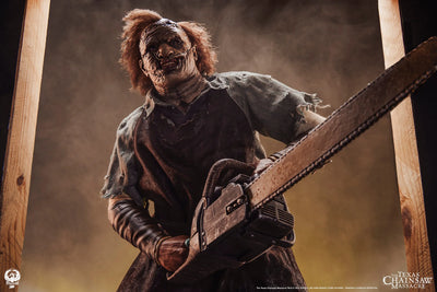 Leatherface - LIMITED EDITION: 400 – PCS – ActionFigure Brasil — embalagem