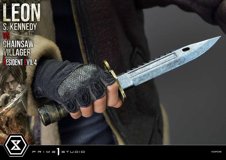 Leon S. Kennedy versus Chainsaw Villager (Bonus Version) Resident Evil 4 – Prime1Studio – ActionFigure Brasil