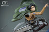 Levi vs Female Titan - LIMITED EDITION: 999 - ActionFigure Brasil