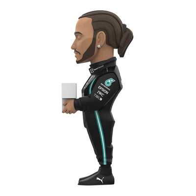 Lewis Hamilton - LIMITED EDITION – Mighty Jaxx – ActionFigure Brasil — iluminação de estúdio