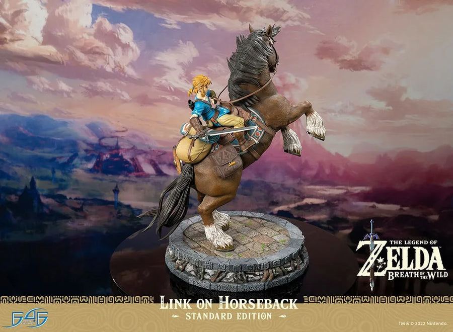 Link on Horseback - LIMITED EDITION: 5000 – First 4 Figures – ActionFigure Brasil