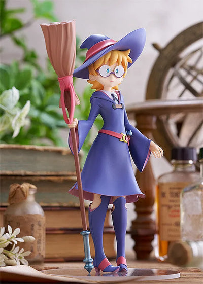 Little Witch Academia - Lotte Jansson - Pop Up Parade (Good Smile Company)ㅤ – Good Smile Company – ActionFigure Brasil — com base expositora