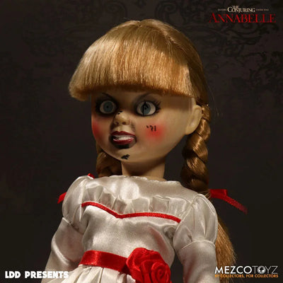 Living Dead Dolls / Annabelle: Annabelleㅤ – Mezco – ActionFigureBrasil — com base expositora