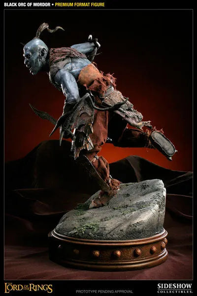 Lord of The Rings - 1/4 Scale Premium Figure: Black Orc of Mordorㅤ – Sideshow Collectibles – ActionFigure Brasil