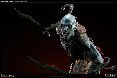Lord of The Rings - 1/4 Scale Premium Figure: Black Orc of Mordorㅤ – Sideshow Collectibles – ActionFigure Brasil — embalagem