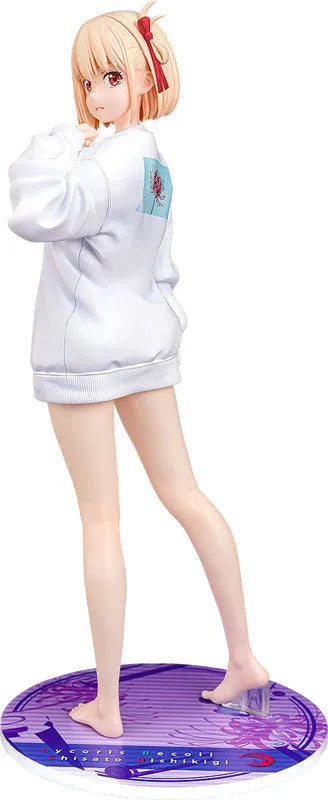 Lycoris Recoil - Nishikigi Chisato - 1/7 - Oversized Sweatshirt Ver. (Phat Company)ㅤ – Phat Company as Manufacturer – ActionFigure Brasil