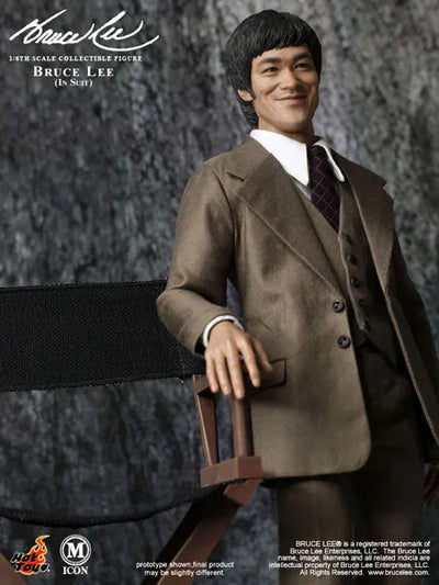 M Icon 1/6 Bruce Lee Figure (Suit)ㅤ – Puella Magi Madoka Magica – ActionFigureBrasil — ambientada