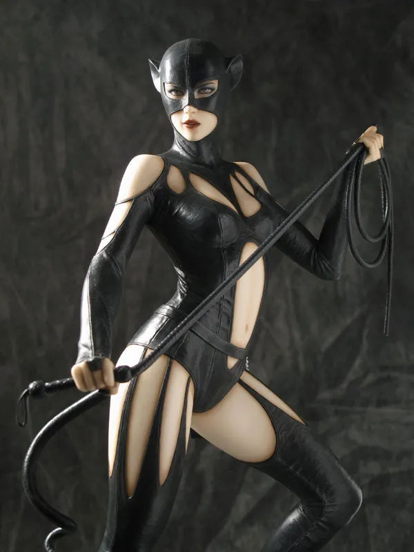 [Mamegyorai Limited Distribution] Fantasy Figure Gallery - DC Comics Collection: Catwoman 1/6 Resin Statueㅤ – Yamato USA – ActionFigure Brasil