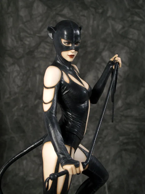 [Mamegyorai Limited Distribution] Fantasy Figure Gallery - DC Comics Collection: Catwoman 1/6 Resin Statueㅤ – Yamato USA – ActionFigure Brasil