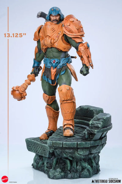 Man-at-Arms Legends - LIMITED EDITION: 450 – Tweeterhead – ActionFigure Brasil — ambientada