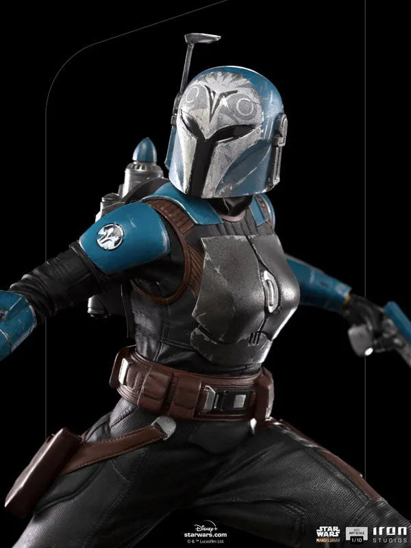 Mandalorian Statue 