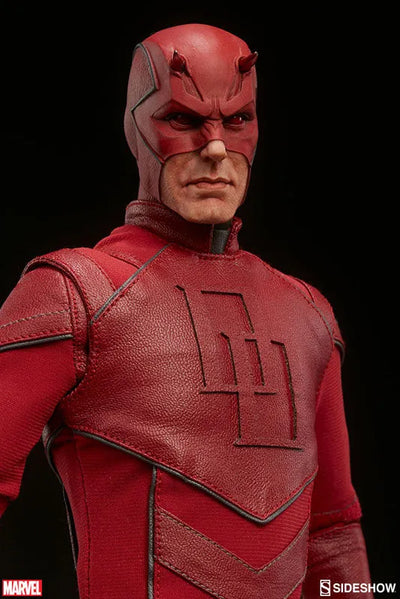 "Marvel Comics" 1/6 Scale Figure SideShow Sixth Scale #004 Daredevilㅤ – Sideshow Collectibles – ActionFigureBrasil — ângulo diferente