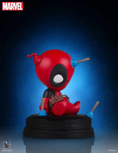 Marvel Comics - Mini Statue: Deadpoolㅤ – Gantaku – ActionFigure Brasil — acessórios