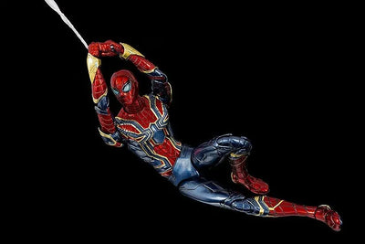 Marvel Studios: Infinity Saga DLX - Iron Spider (Threezero)ㅤ – ThreeZero – ActionFigureBrasil — ambientada